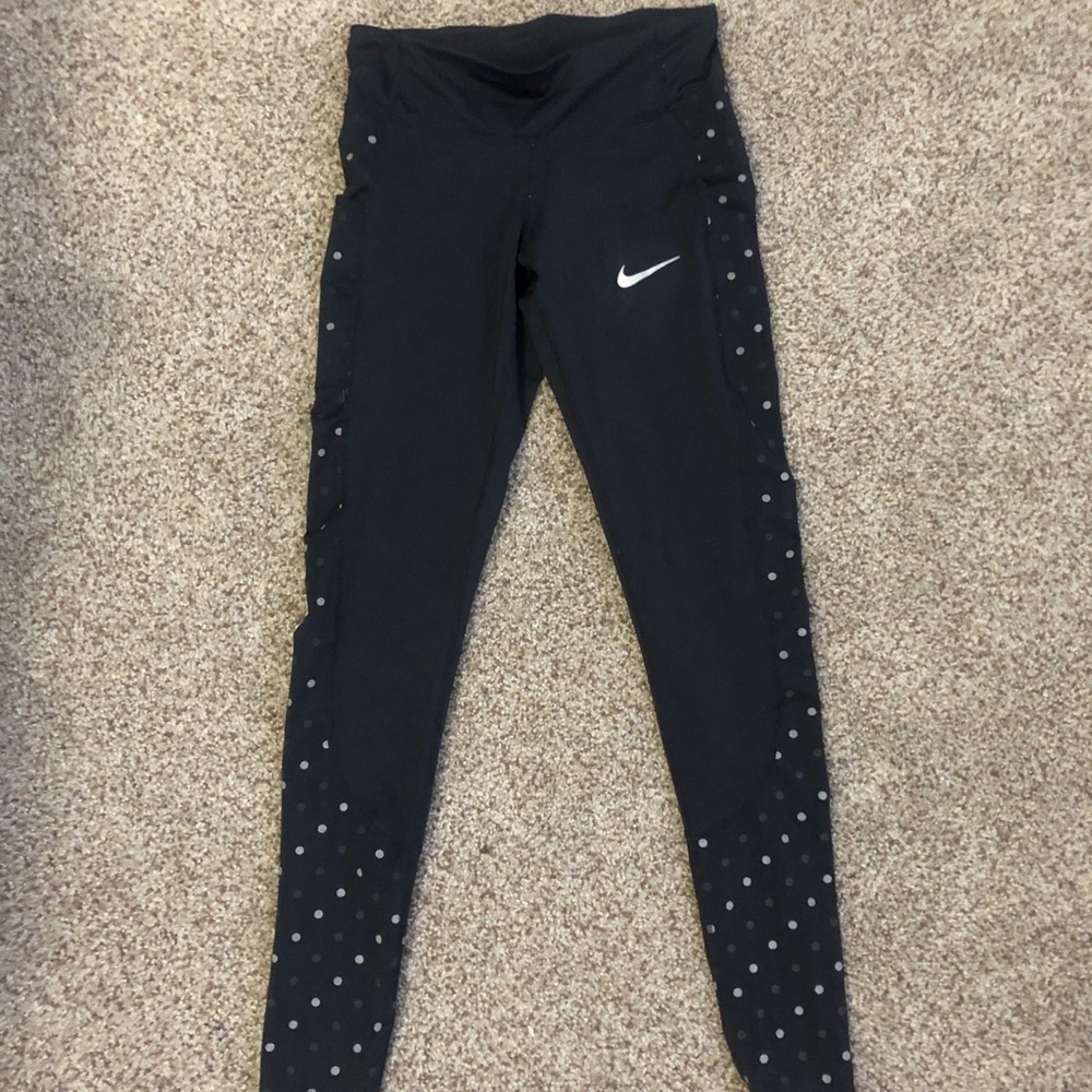 Nike women’s workout leggings navy w/polka dots